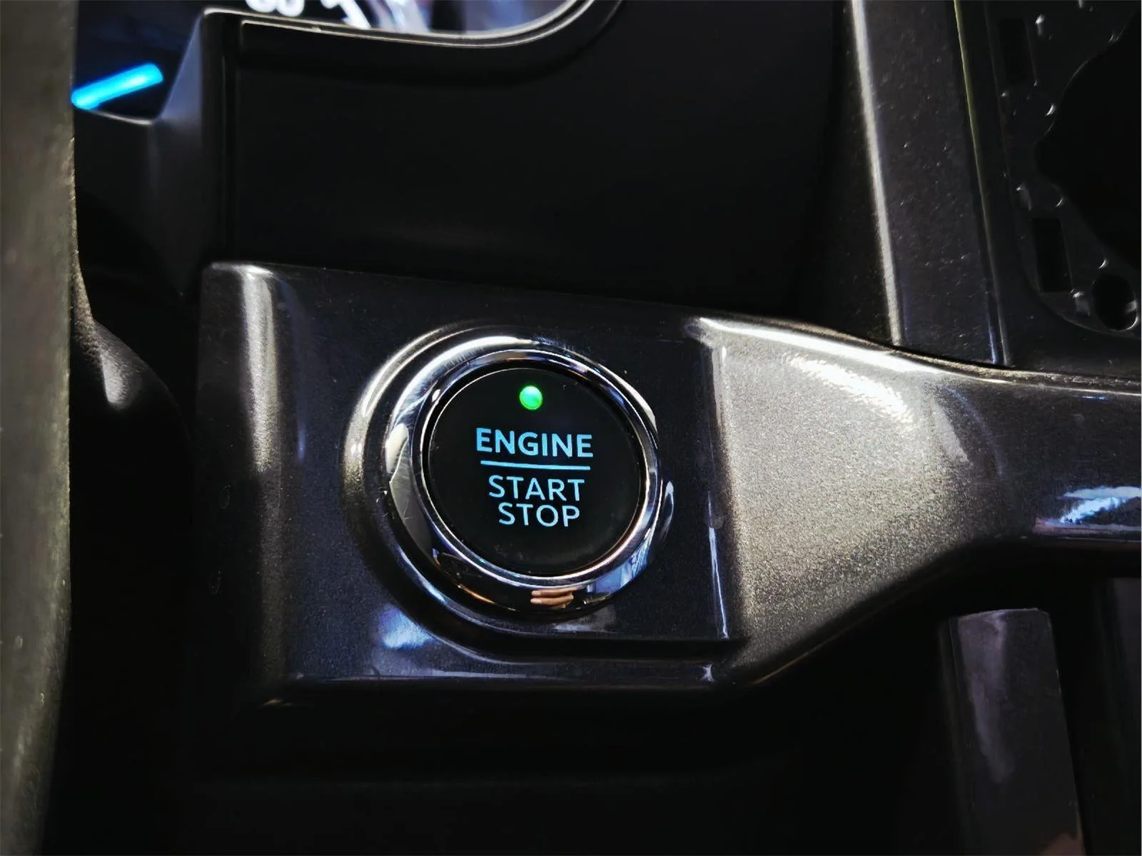Used 2023 Avalanche Gray Ford Tremor image 21
