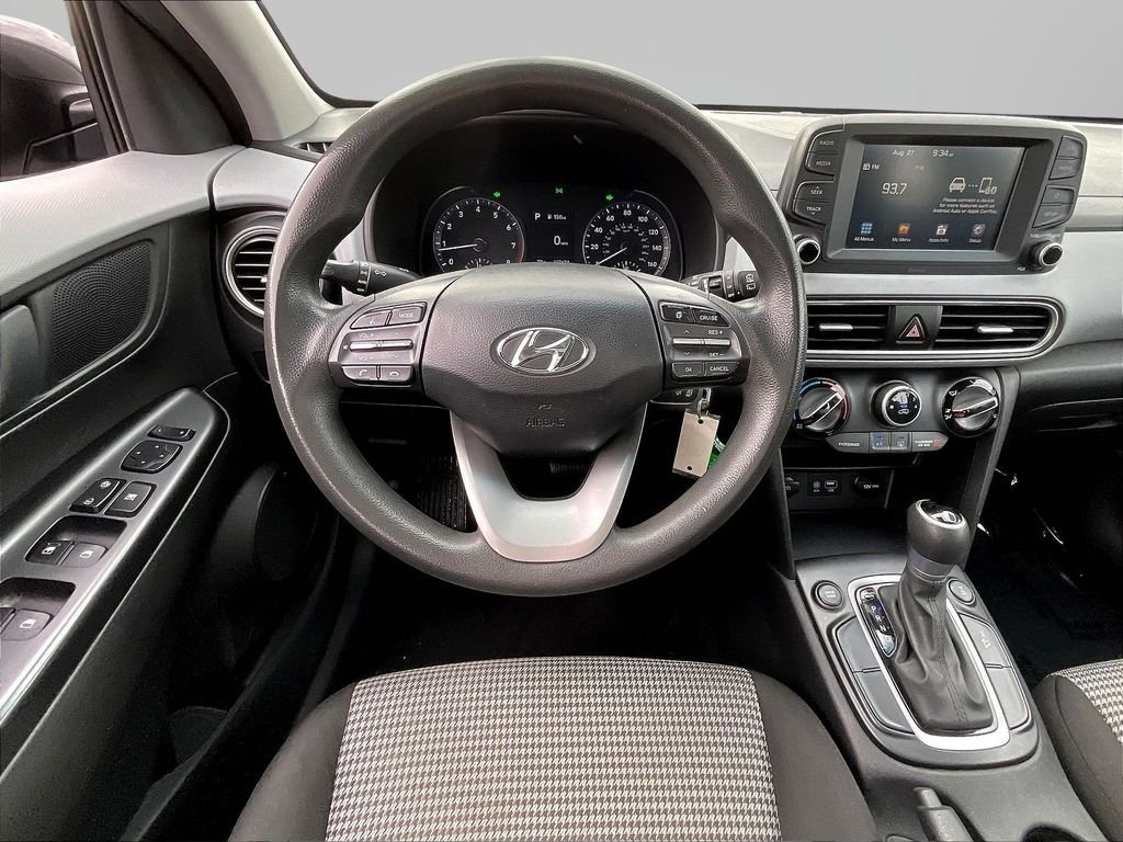 Used 2019 Gray Hyundai SE image 10
