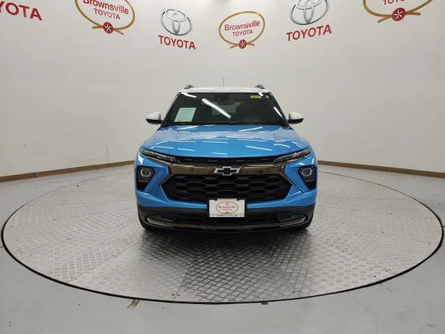 Used 2025 Blue Chevrolet ACTIV image 4