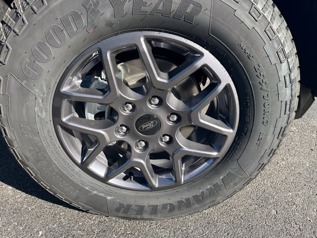 New 2026 Velocity Blue Metallic Ford XLT image 9