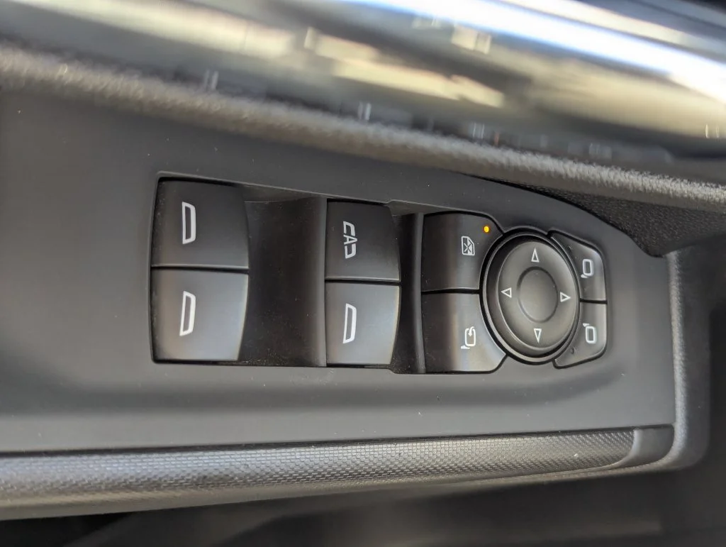 Used 2024 White Chevrolet Custom image 25