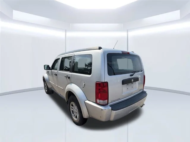 Used 2009 Silver Dodge SE image 8