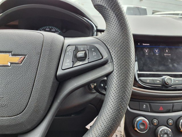 Used 2020 SUMMIT WHITE Chevrolet LS image 17