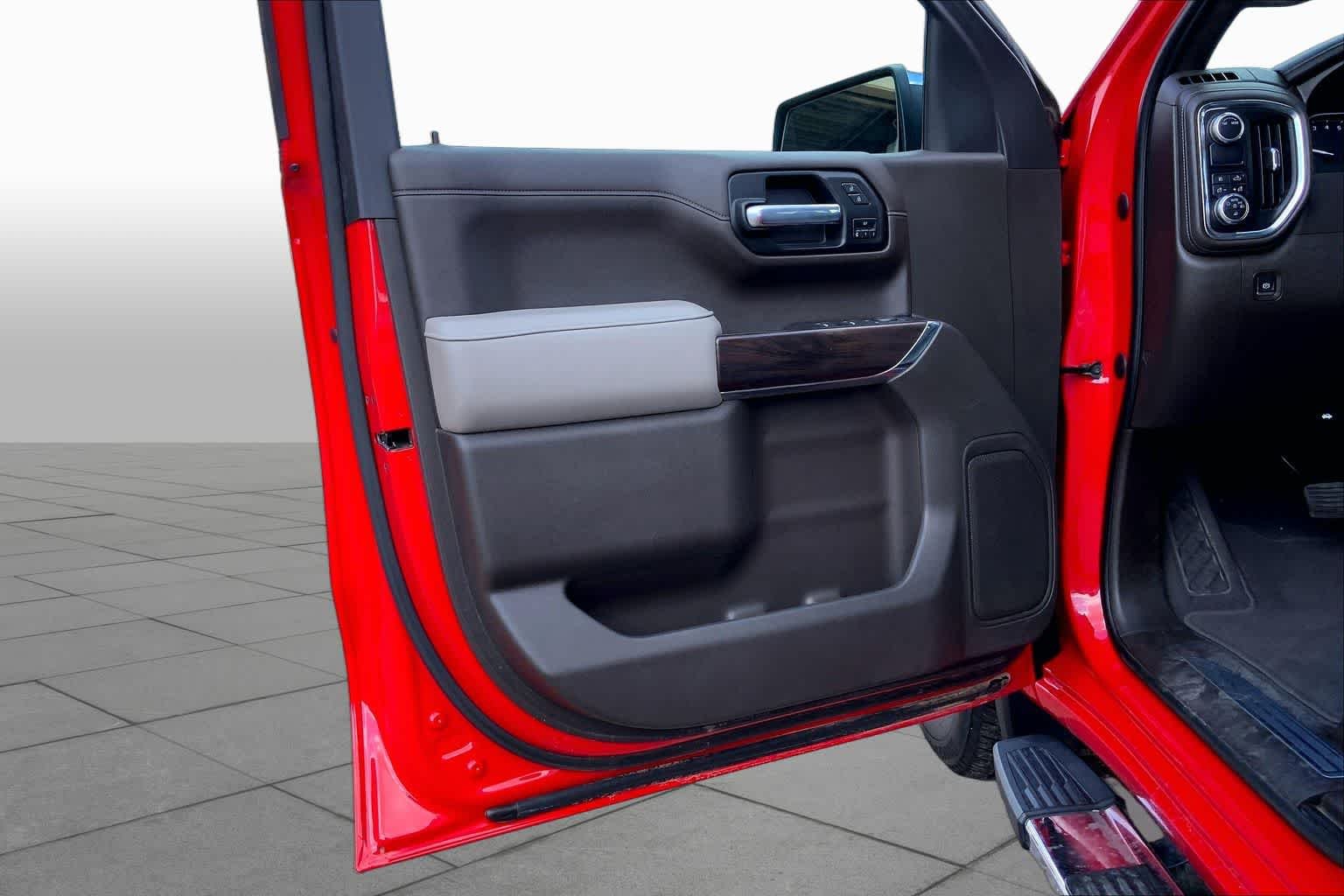 Certified Used 2021 Cardinal Red GMC SLT image 22