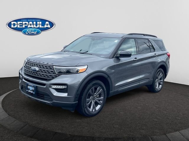 Used 2023 Gray Ford XLT image 1