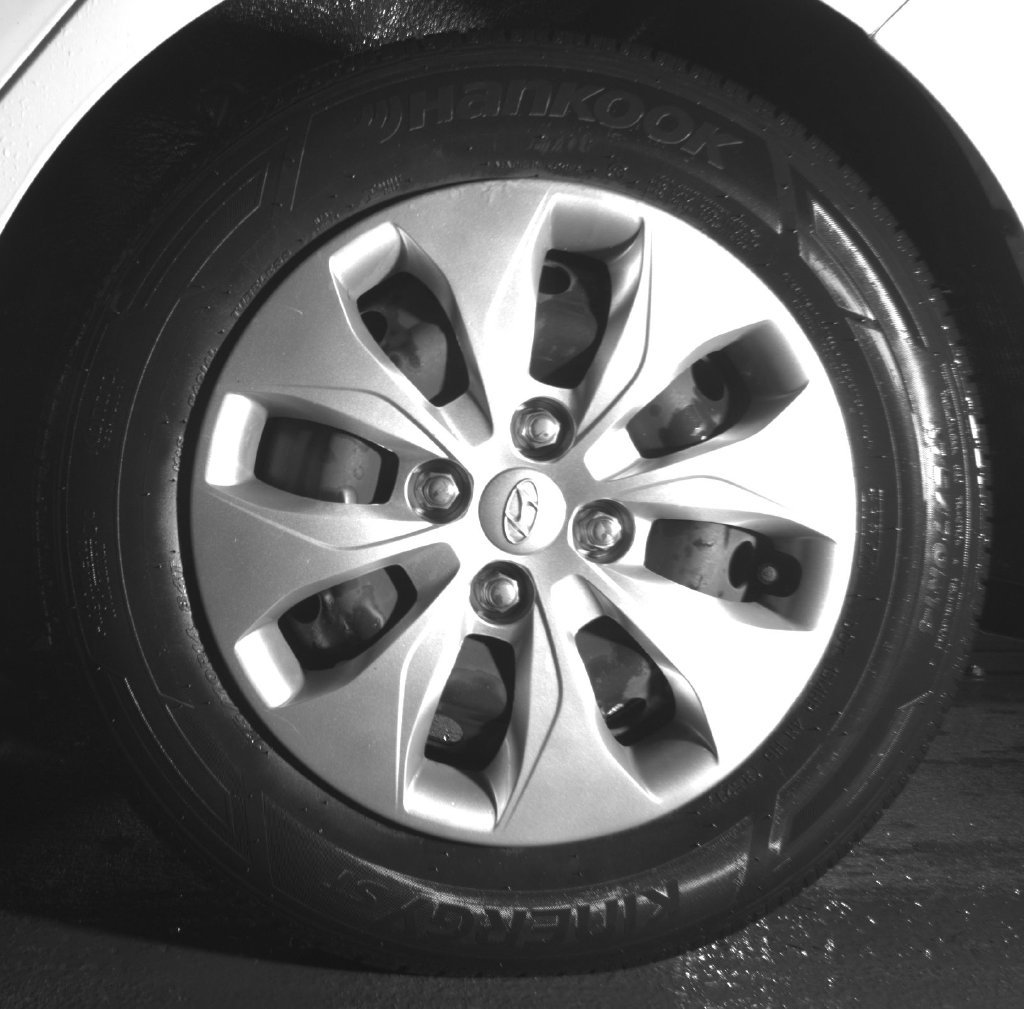Used 2017 White Hyundai SE image 13