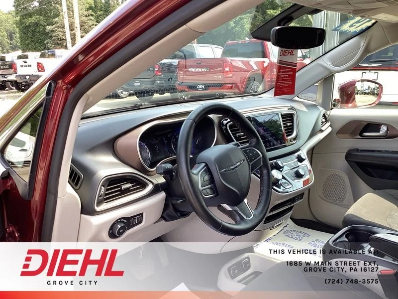 Used 2019 Red Chrysler Touring Plus image 23