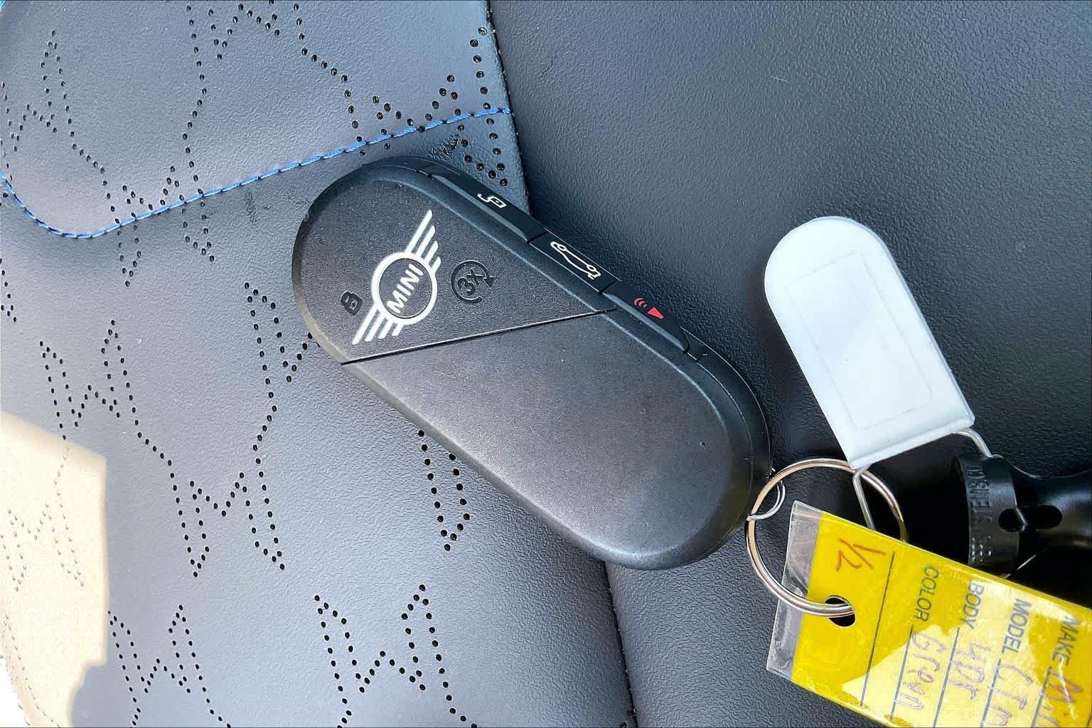 2025 MINI Countryman S - Photo 14