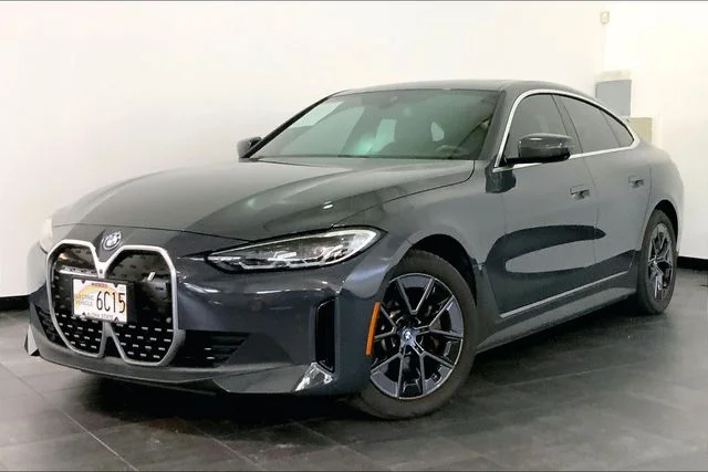 2023 BMW i4 eDrive35's photo