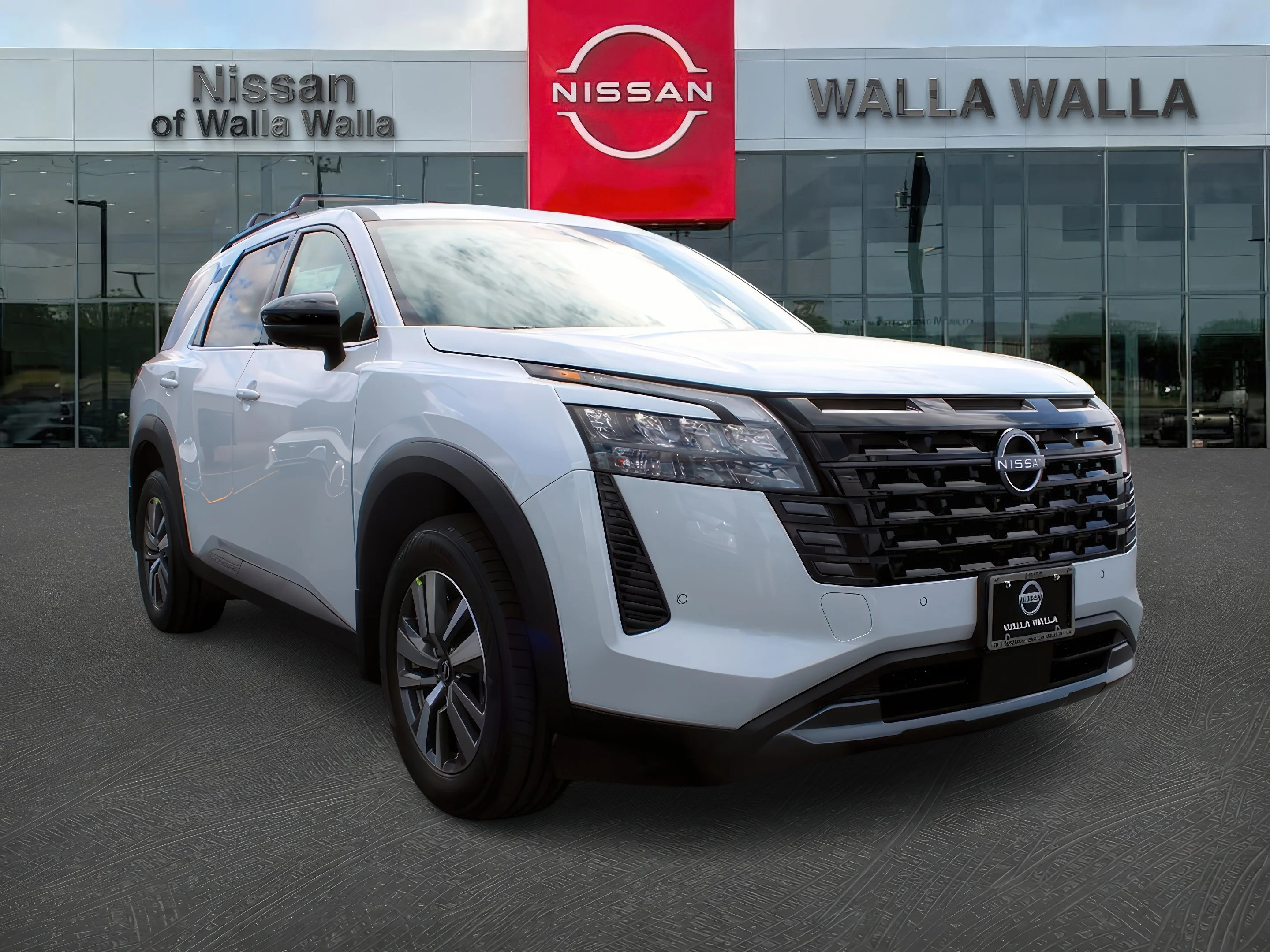 2026 Nissan Pathfinder SL 4WD's photo