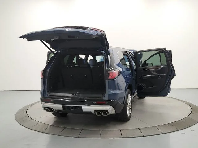 Used 2024  GMC Denali image 15