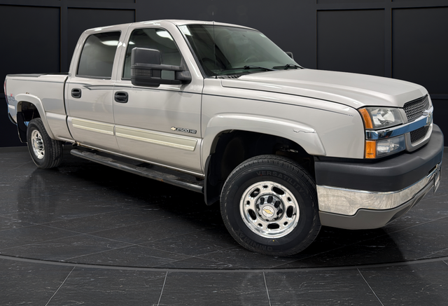 2004 Chevrolet Silverado 2500HD LS