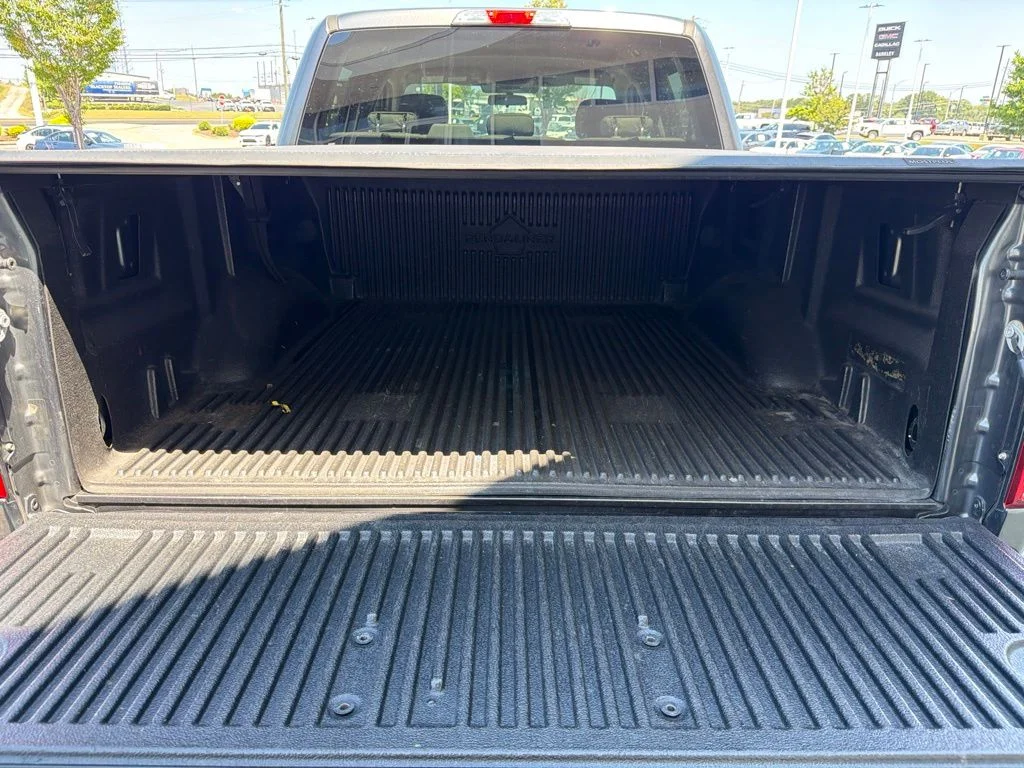 Used 2018 Gray Ford XLT image 15