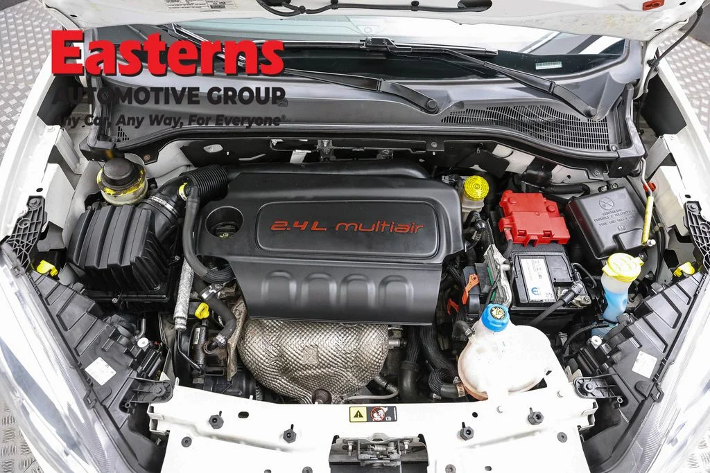 Used 2022 White Ram Base image 7