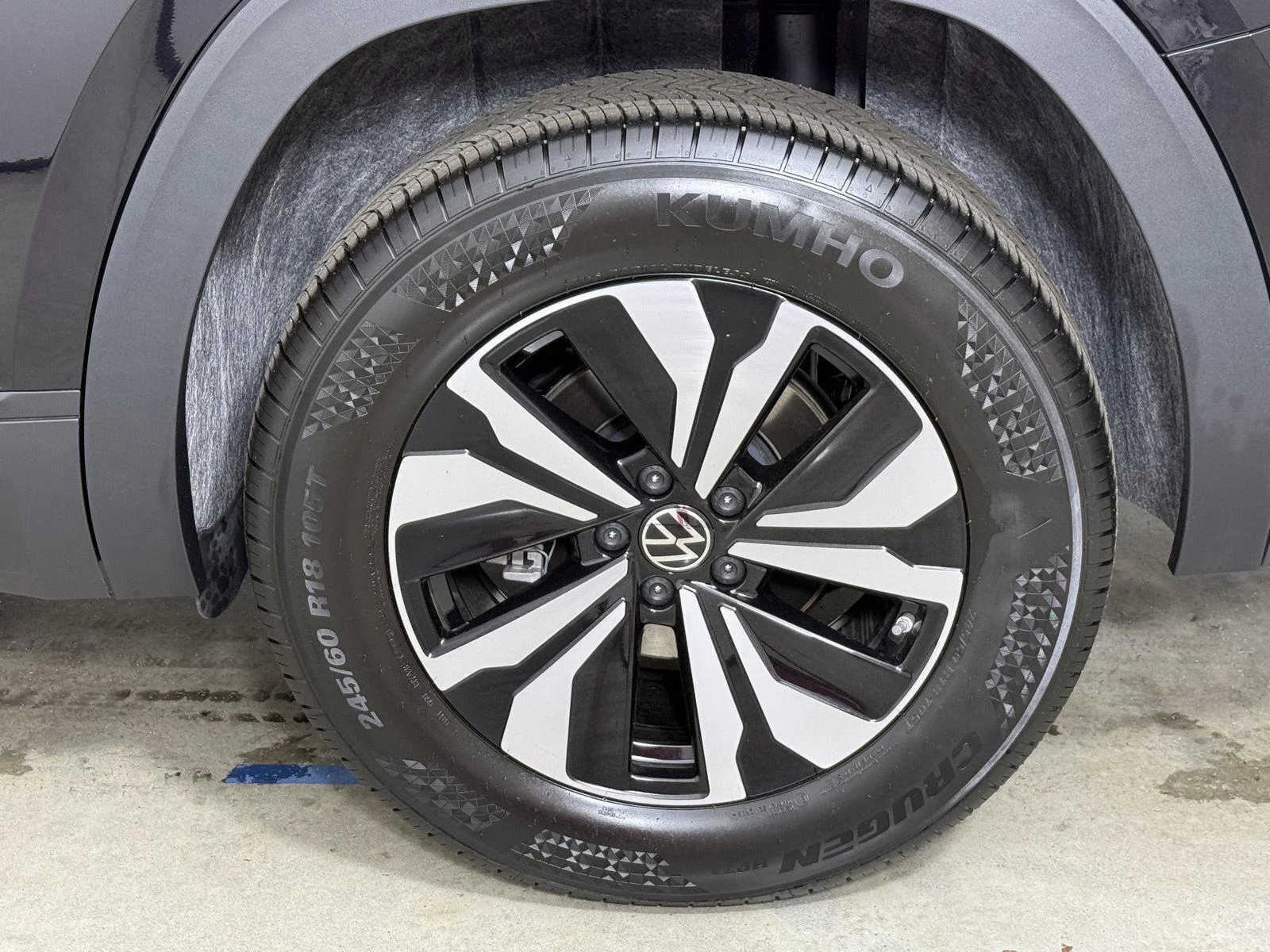 New 2026 Deep Black Pearl Volkswagen 2.0T SE image 20