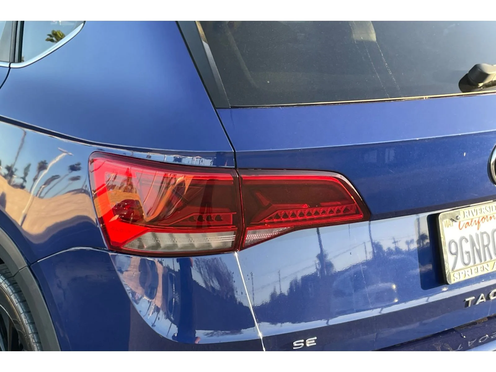 Used 2023 Dusk Blue Metallic Volkswagen SE image 42