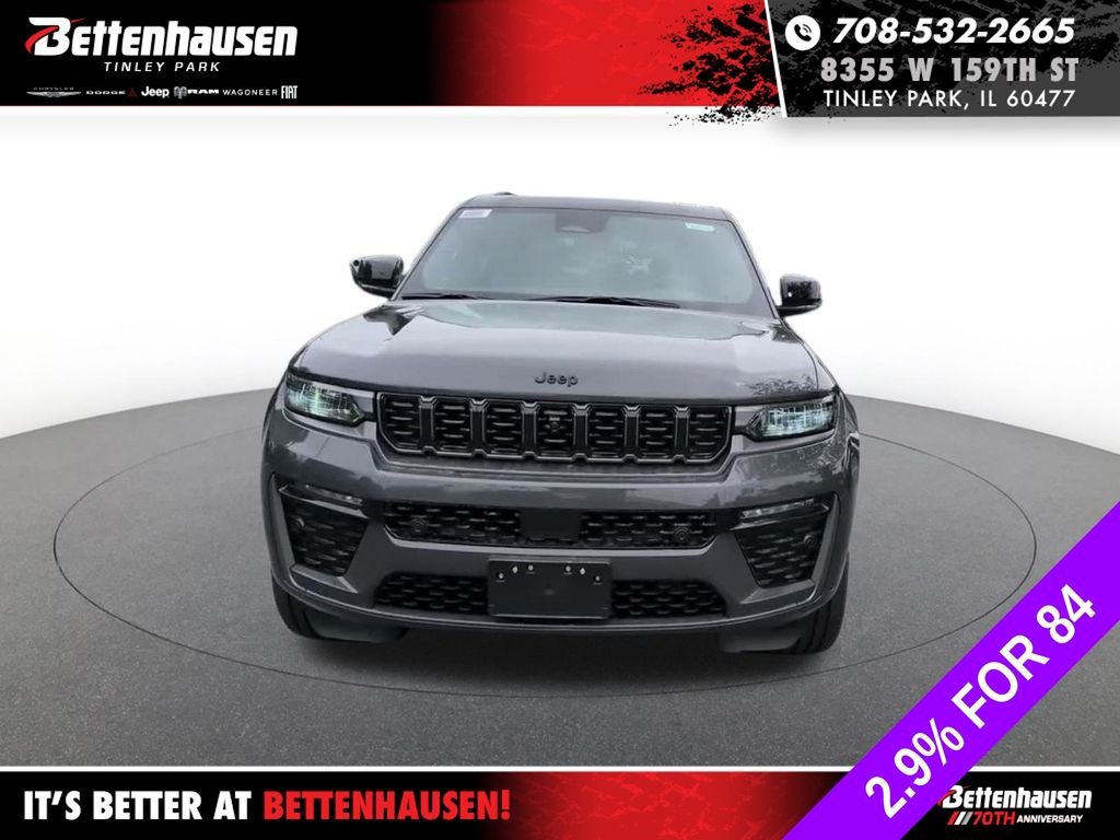 New 2026 Baltic Gray Metallic Clear-Coat Exterior Paint Jeep Limited Reserve image 3