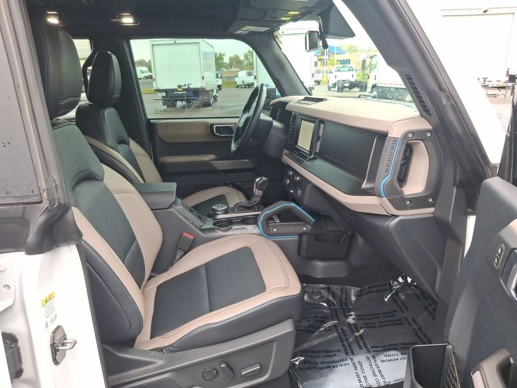 Used 2023 White Ford Wildtrak image 25