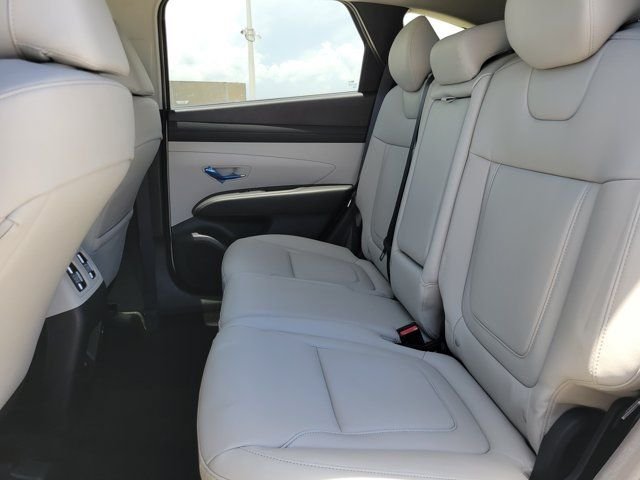 New 2026 White Hyundai SEL Plus FWD image 6
