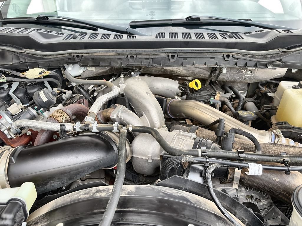 Used 2024  Ford XL image 31