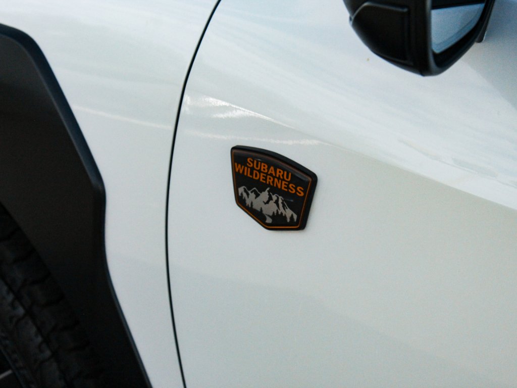 Used 2022 Crystal White Pearl Subaru Wilderness image 8
