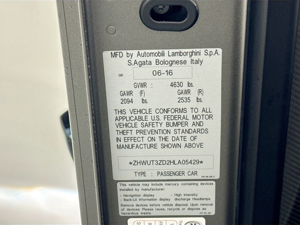 Used 2017  Lamborghini  image 33