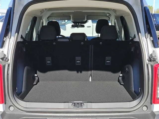 New 2025 Oxford White Ford Big Bend® image 10