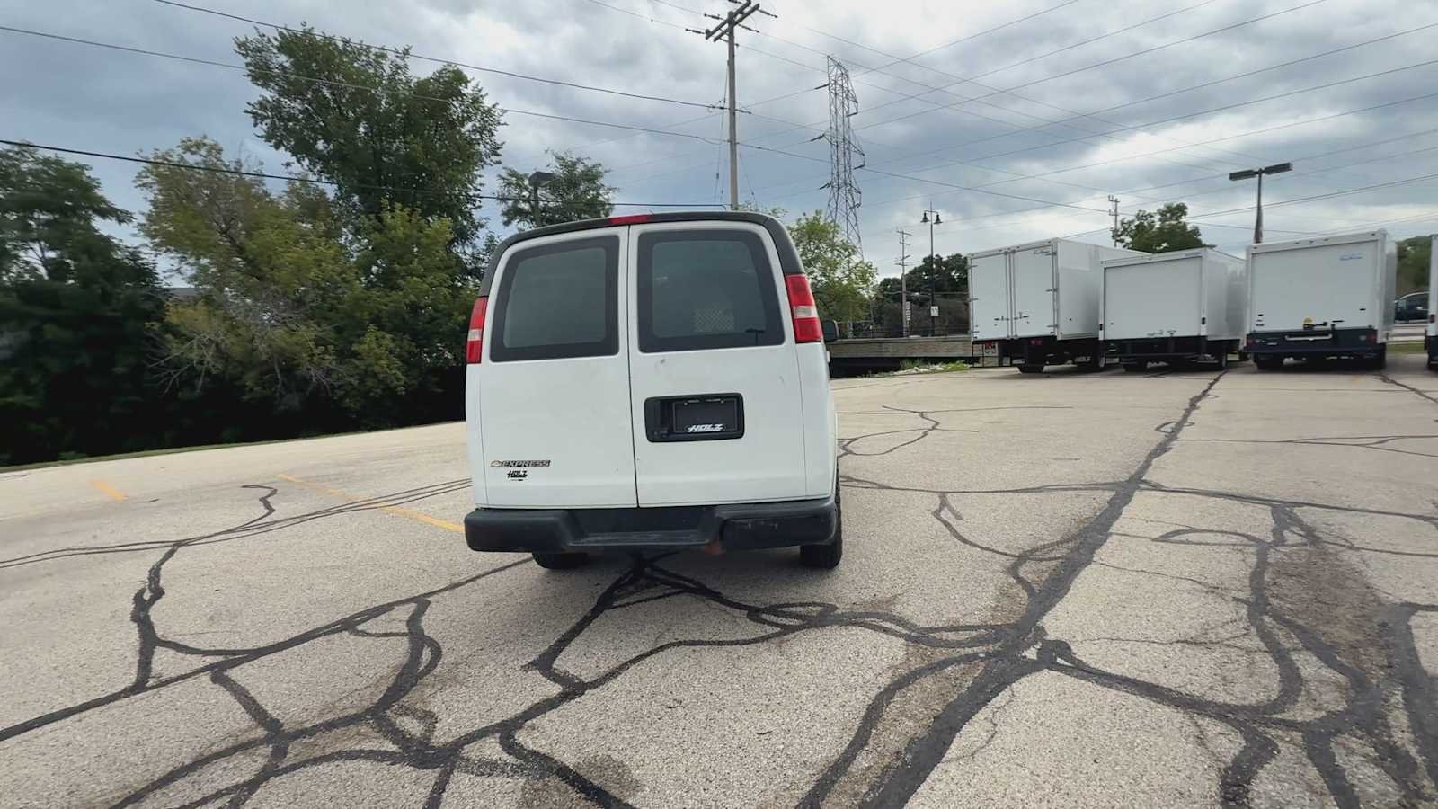 Used 2019 SUMMIT WHITE Chevrolet Work Van image 7