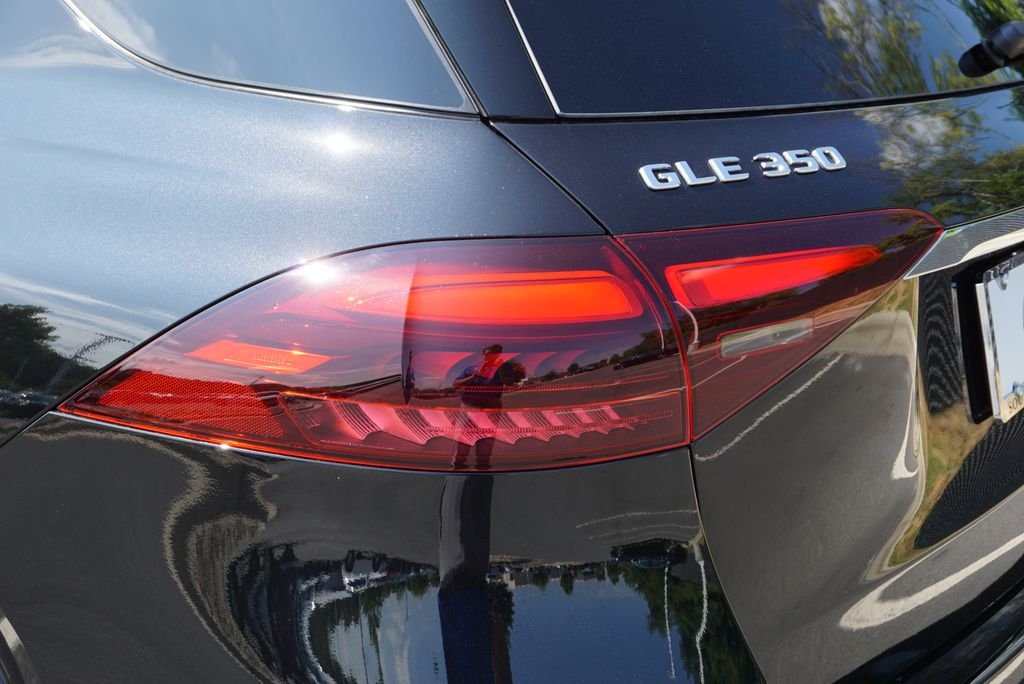 Used 2026 Obsidian Black Metallic Mercedes-Benz GLE 350 image 14