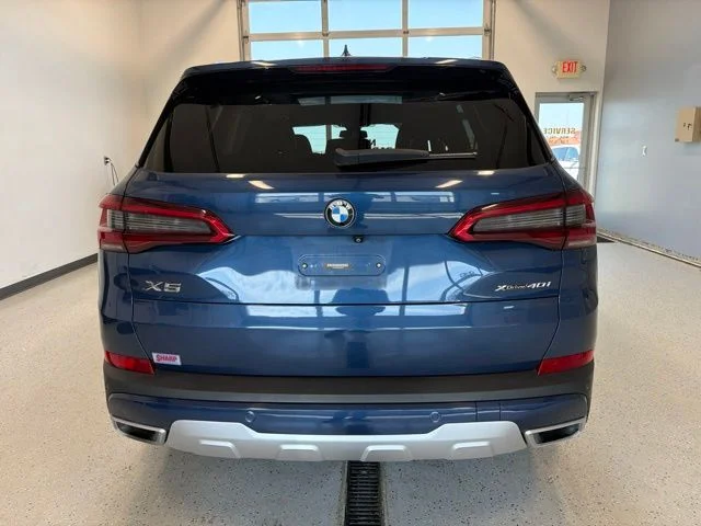 Used 2019 Blue BMW xDrive40i image 7