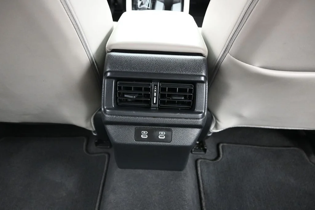 2023 Honda Accord Hybrid Touring - Photo 19