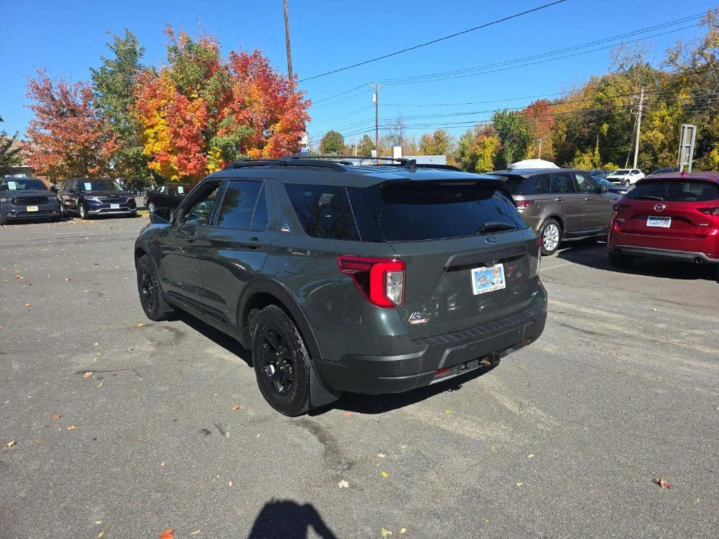 Used 2022 Green Ford Timberline image 3