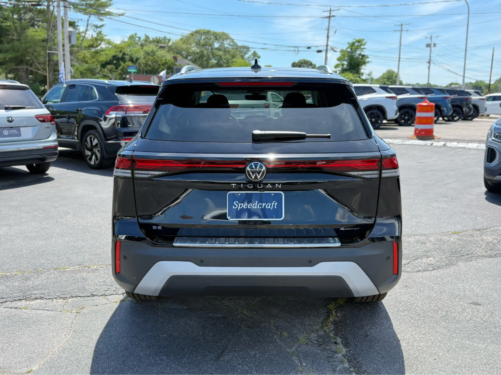 New 2026 Deep Black Pearl Volkswagen SE image 6