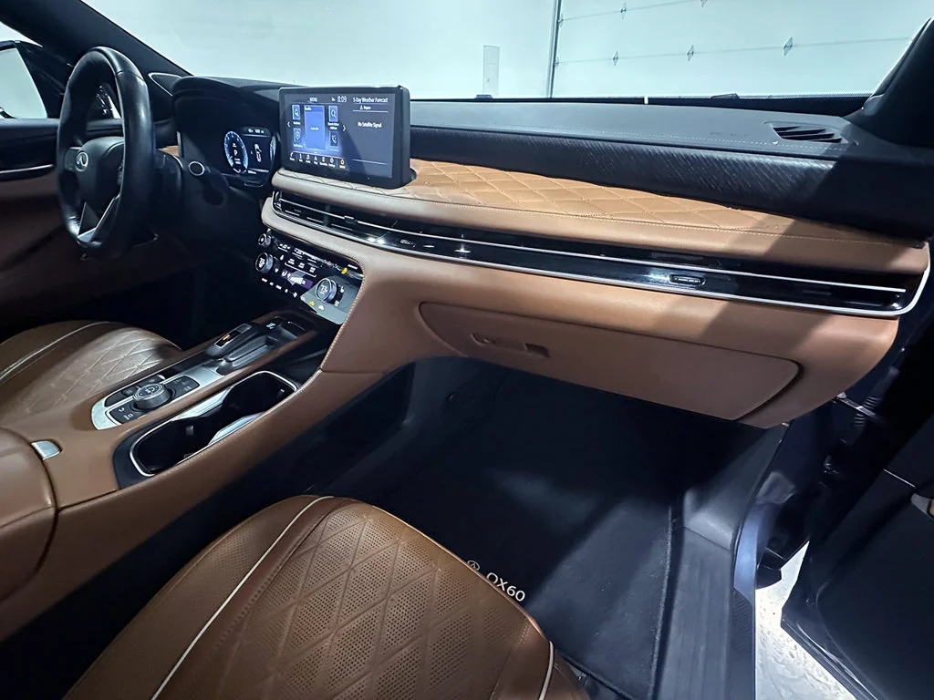 Used 2024 Blue INFINITI Autograph image 29