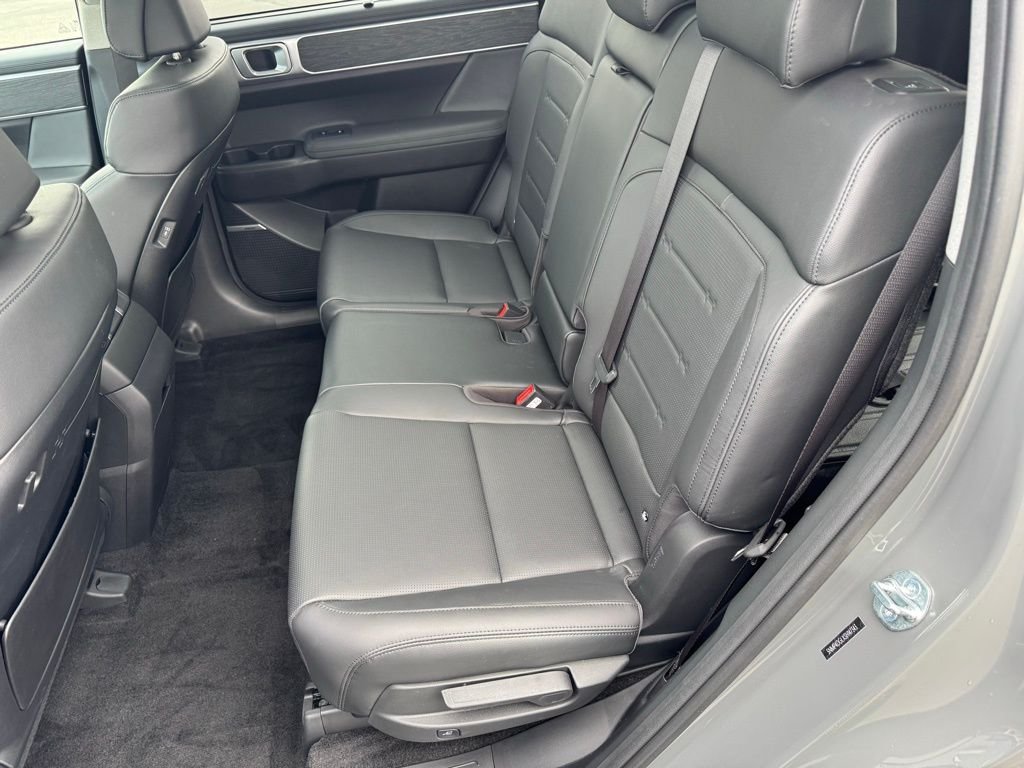 New 2025 Gray Hyundai Limited AWD image 21