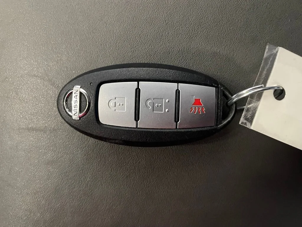 Used 2021 Gray Nissan SV image 18