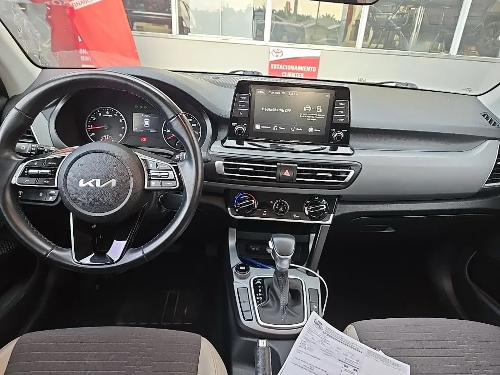 Used 2022 Blue Kia S image 8