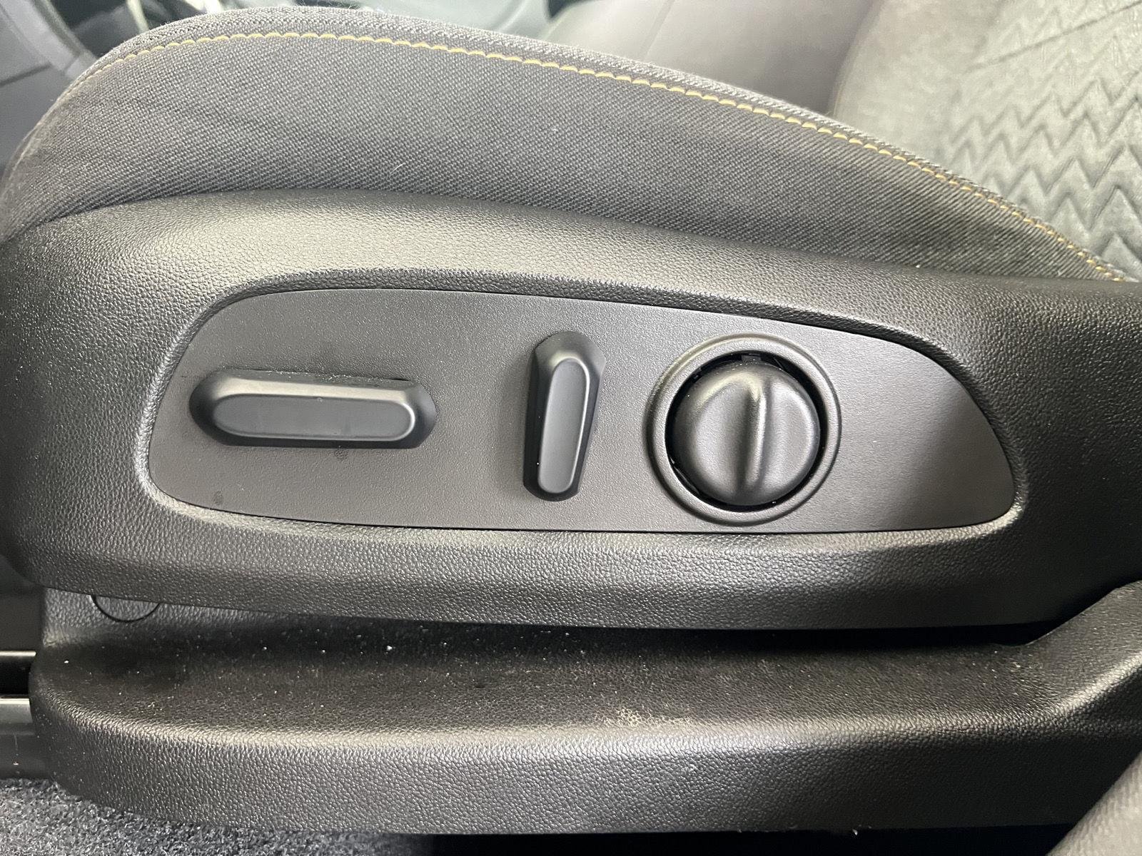 Used 2022 Blue Glow Metallic Chevrolet LT image 8