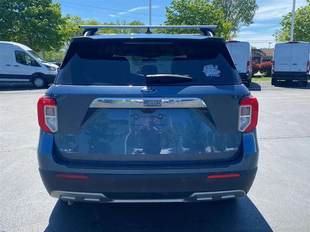 Used 2020 Blue Ford XLT image 9