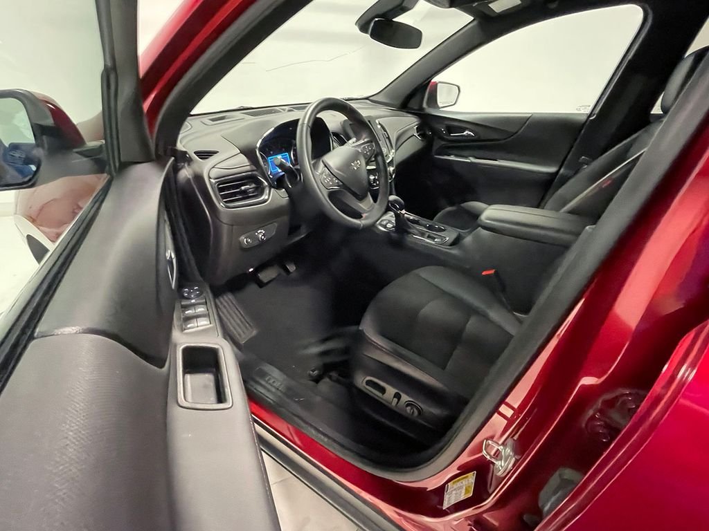 Used 2023 Red Chevrolet RS image 20