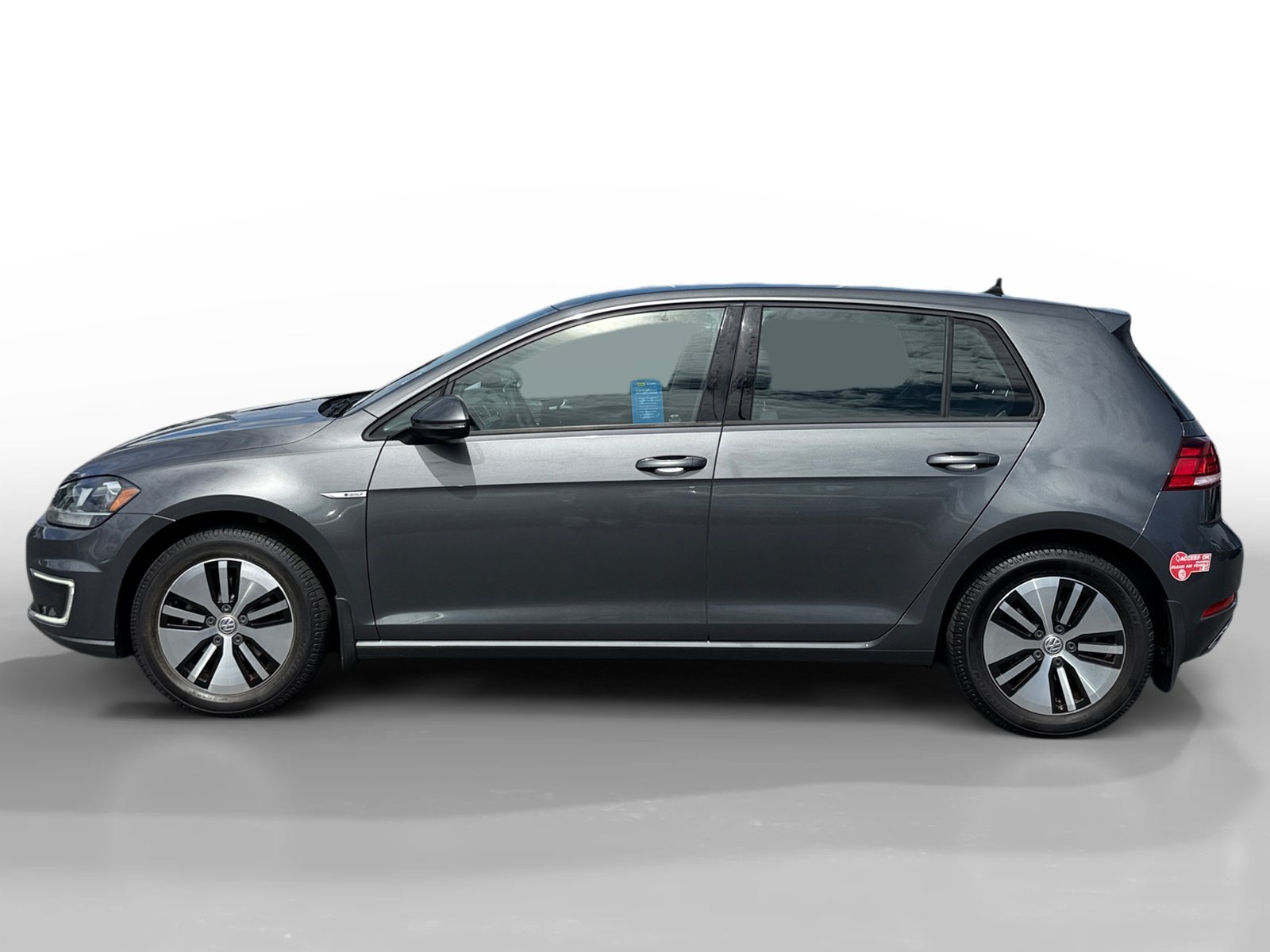 Used 2017 Volkswagen e-Golf e-Golf SE with VIN WVWKR7AU3HW953433 for sale in San Jose, CA