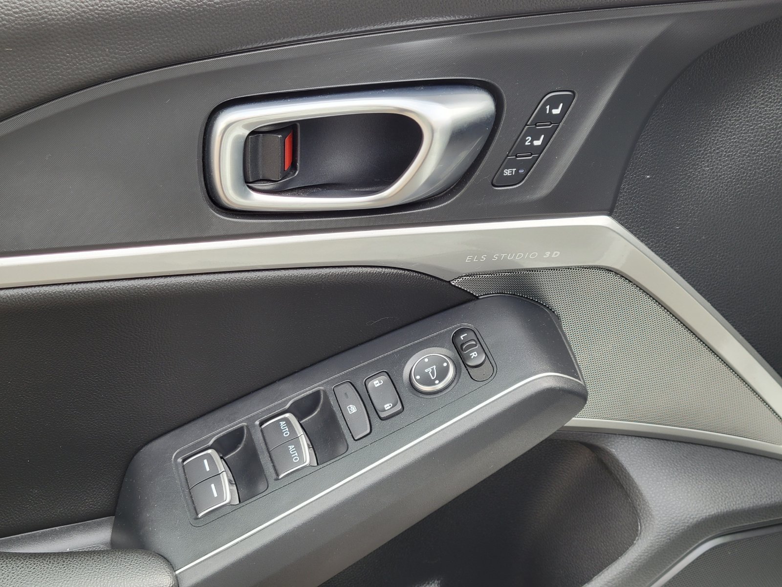 Used 2025  Acura A-Spec Tech Package image 8