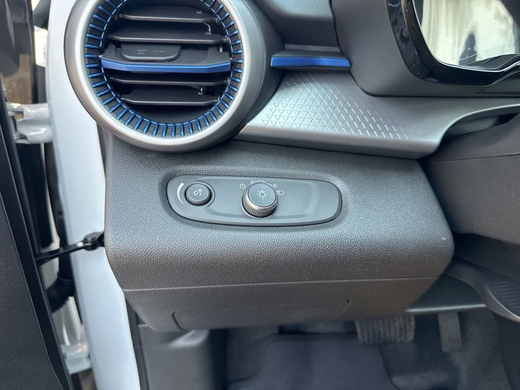 2026 Chevrolet Trax LS - Photo 28