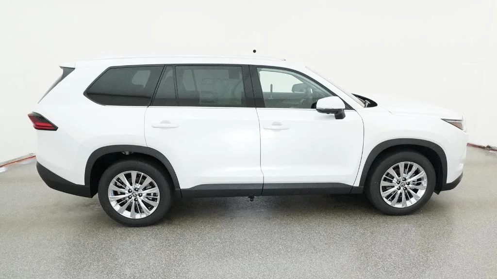 New 2026 Wind Chill Pearl Toyota Platinum image 21