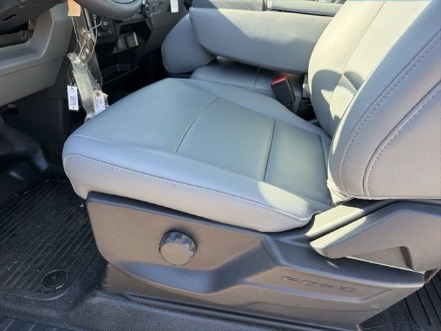 New 2026 Oxford White Ford F-350® XL image 13