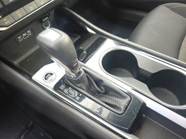 Used 2024 Brilliant Silver Metallic Nissan 2.5 SV image 23