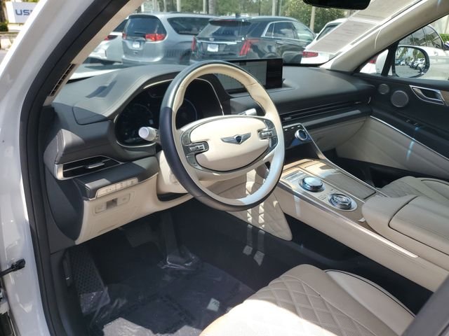 Used 2023 White Genesis 3.5T Prestige image 10