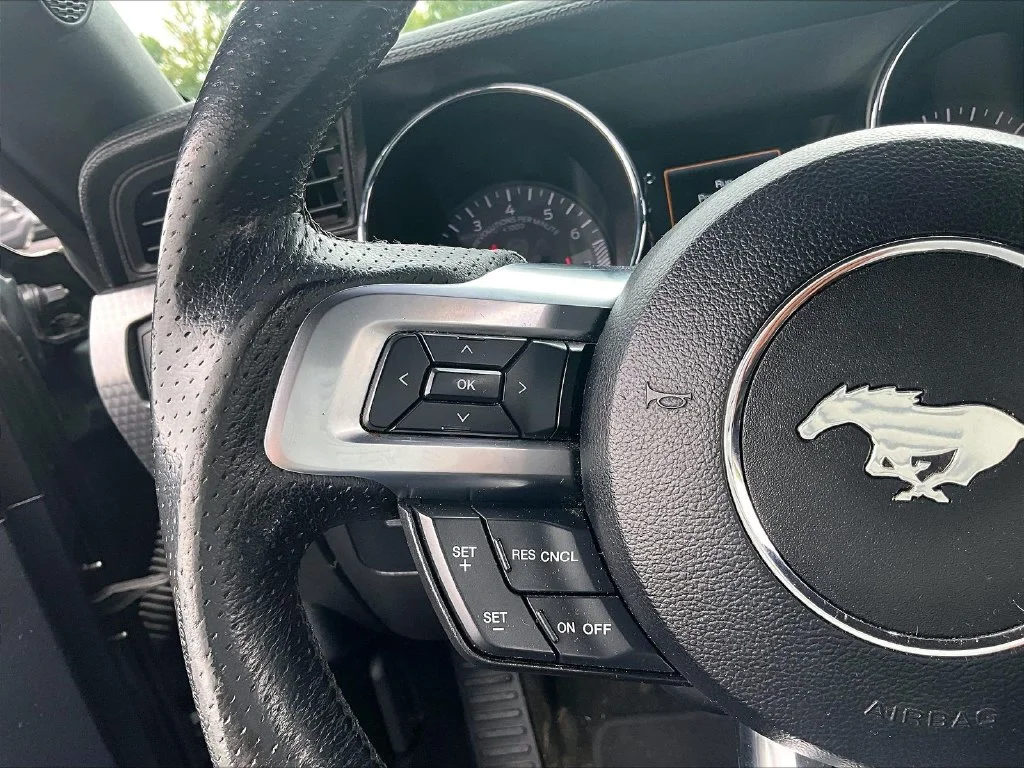Used 2015 Gray Ford GT image 16