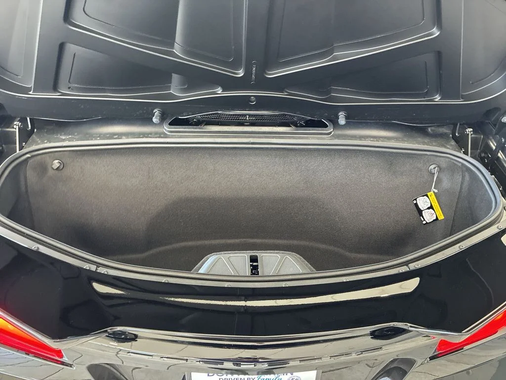 Used 2025 Black Chevrolet Z06 image 19
