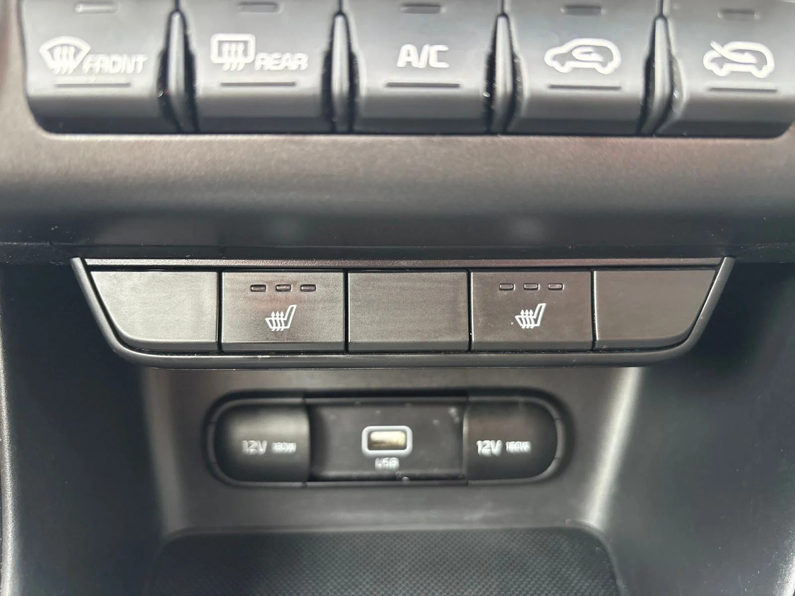 Used 2021 Clear White Kia LX image 27